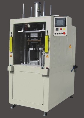 2013年廣東熱板機(jī)廠家直銷(xiāo)行情 探尋高性?xún)r(jià)比伺服熱板機(jī)設(shè)備